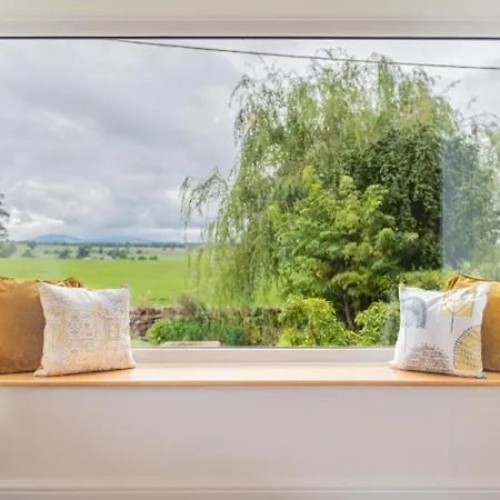 Hébergement de vacances 4 Bed In Penrith Sz606