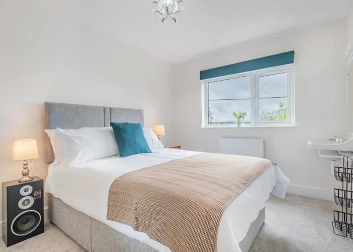 4 Bed In Penrith Oc-Sz606 Holiday home